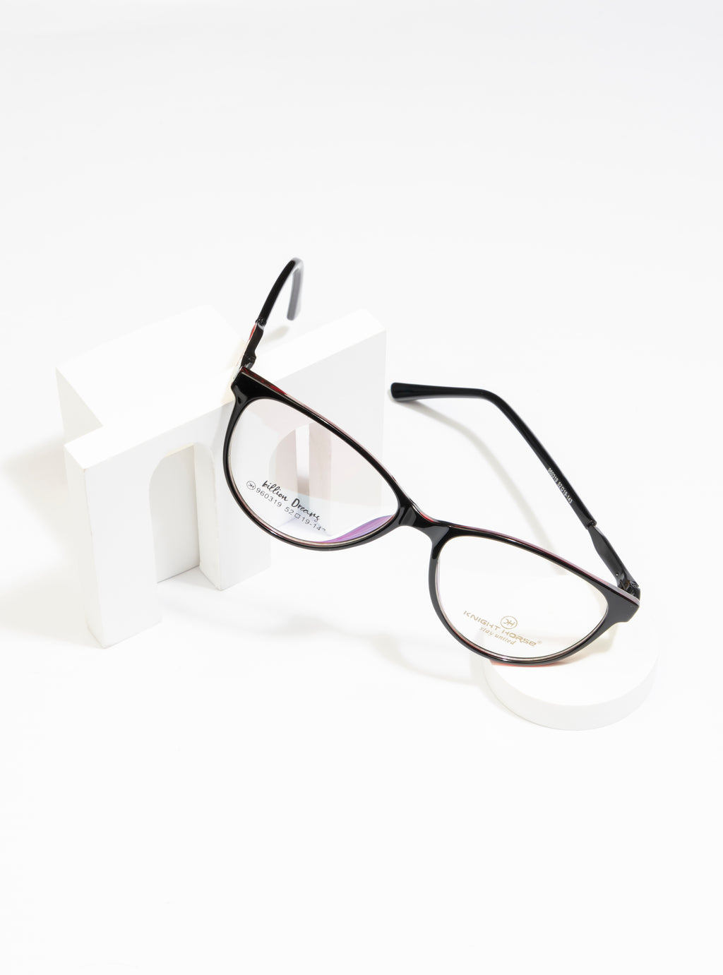 Women'S Tr90 Cat-Eye Marvel In Black And Red Eyewear Frame