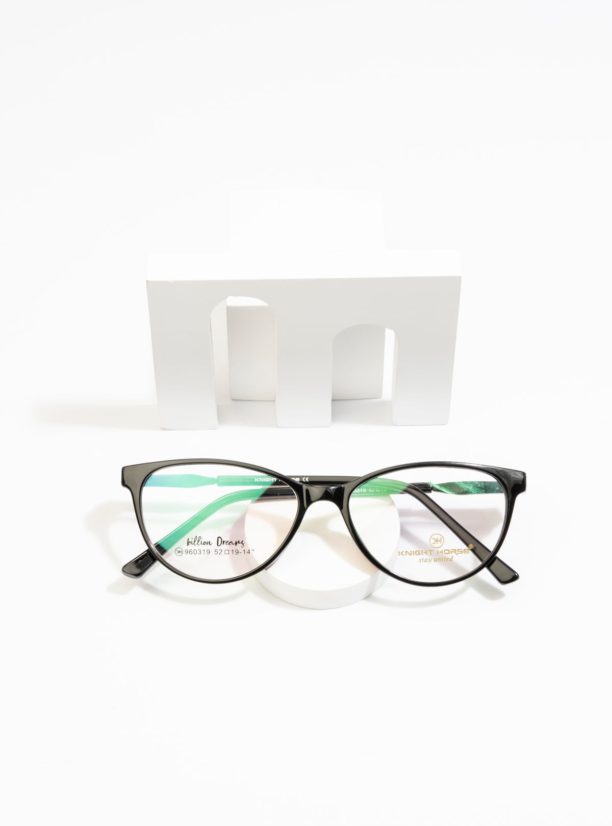 Women'S Tr90 Cat-Eye Marvel In Black And Red Eyewear Frame