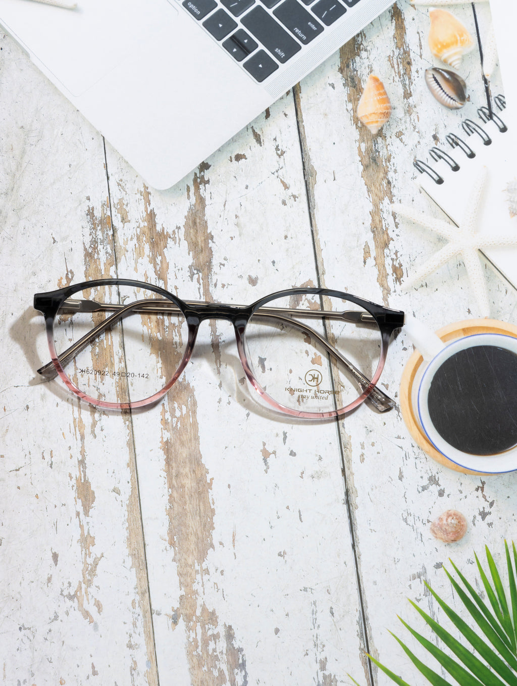 Black & Pink Round Tr Frame With Silver Metal Accent