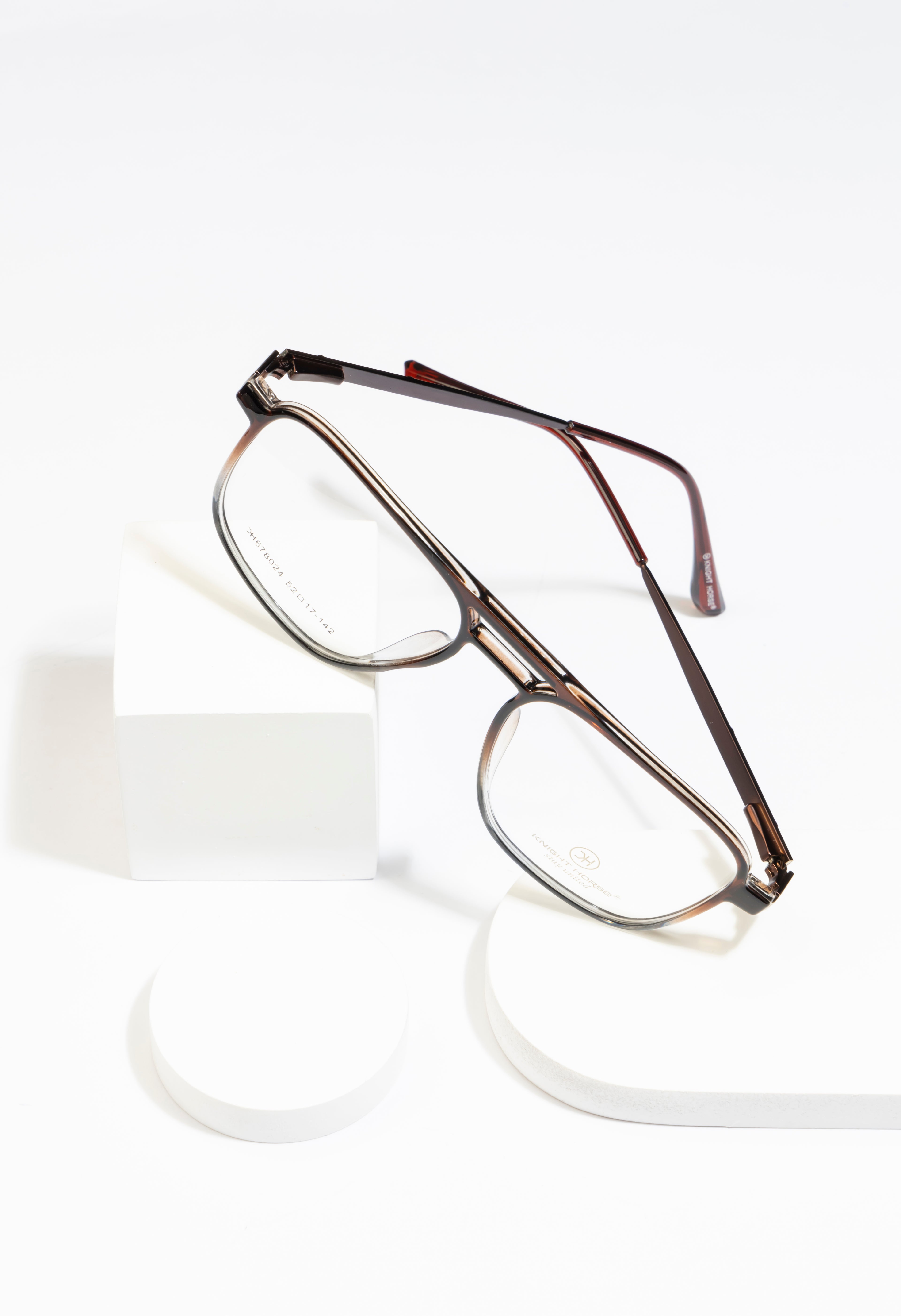 Men'S Double-Bar Square Frame With Dual Color Splash