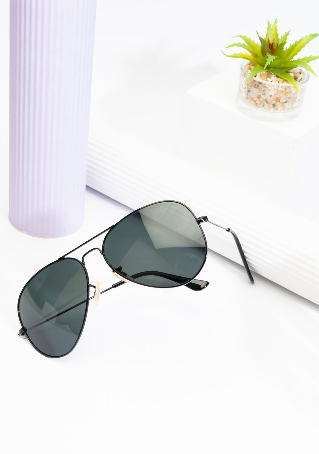 ShadowGlide: Sleek Black Aviator Shades | Polarized