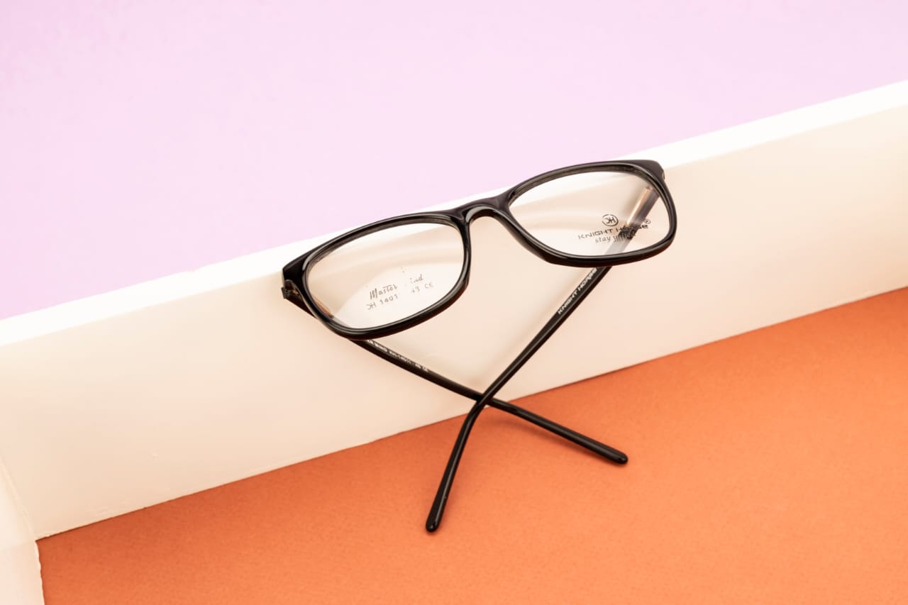 Square Essence Tr Elegance With Spring Eyewear Frame