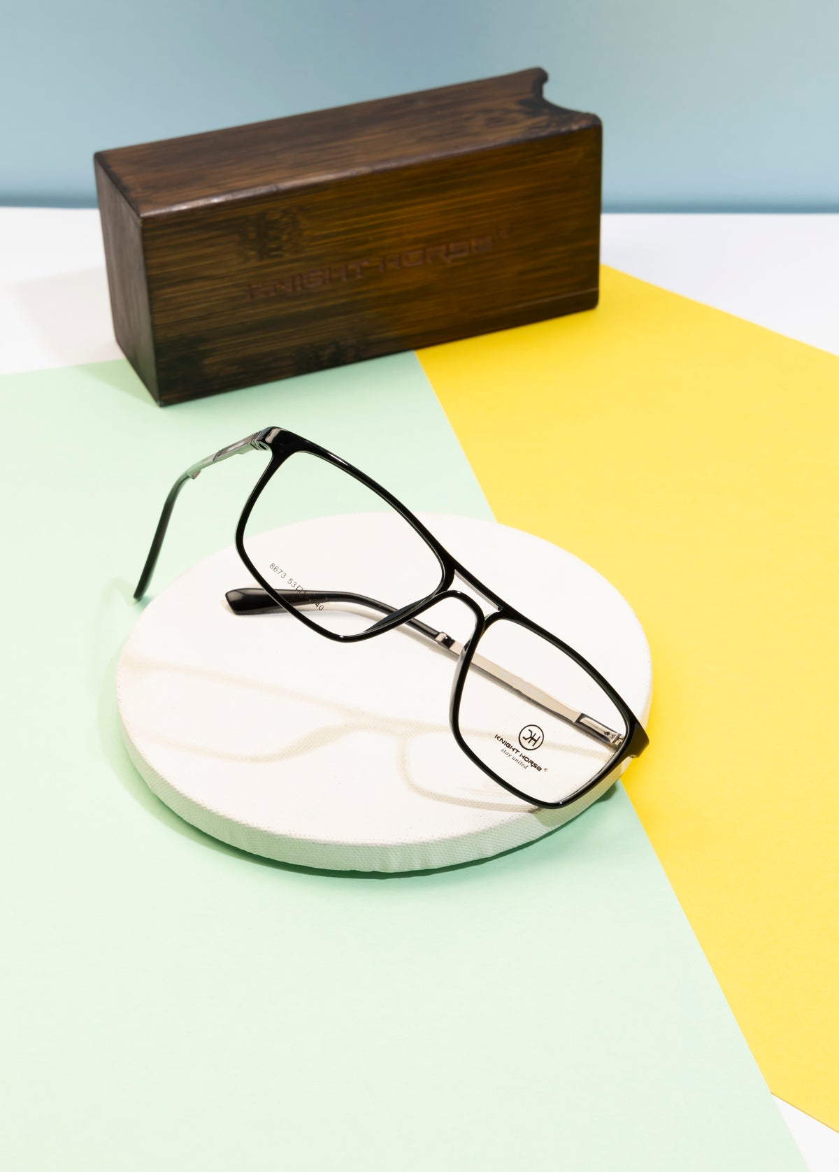 Sleek Black Rectangle Eyewear With Spring Hinges