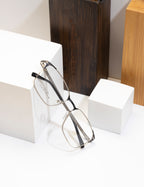 Stylish Metal Eyewear Frame In Silver & Black Color